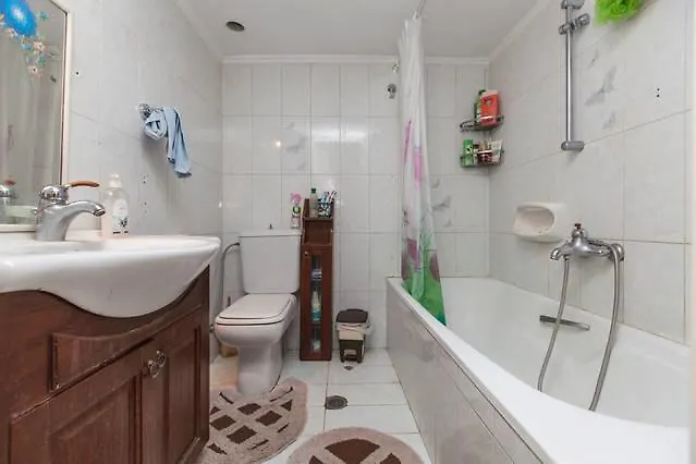 منزل للإقامة Private Room In A Family House سالونيك اليونان