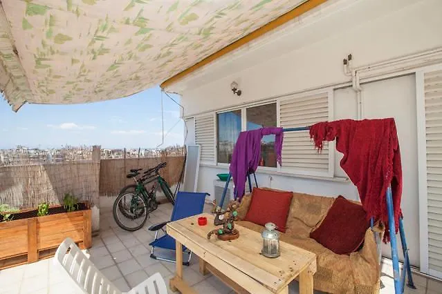 Private Room In A Family House سالونيك منزل للإقامة